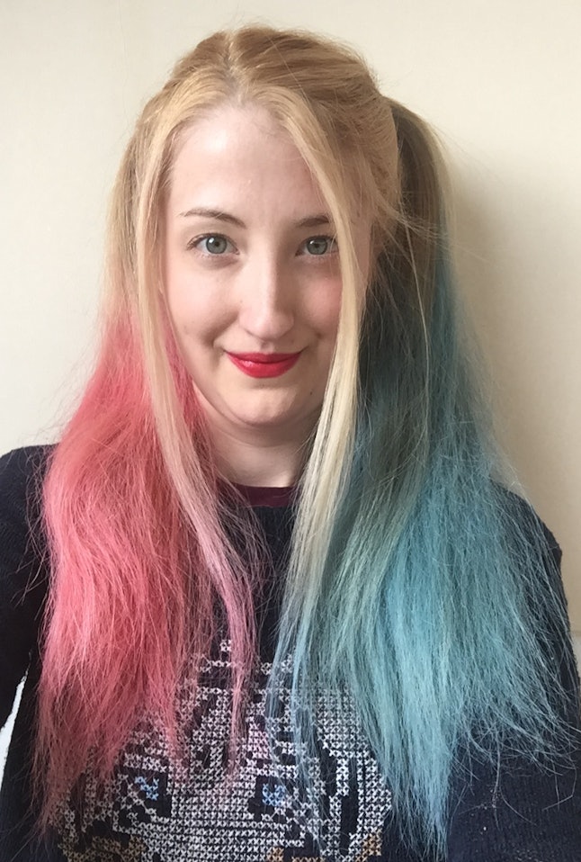 DIY Harley Quinn 'Suicide Squad' Hair In 7 Simple Steps 