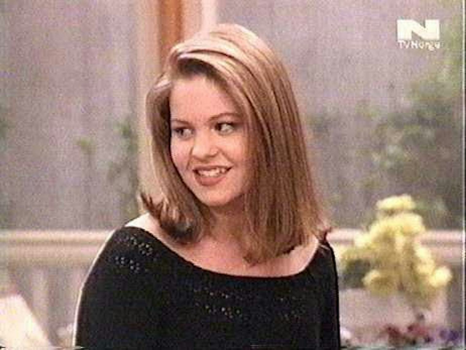 7 Times DJ Tanner Was A Beauty Inspiration, From Her Teased Bangs To