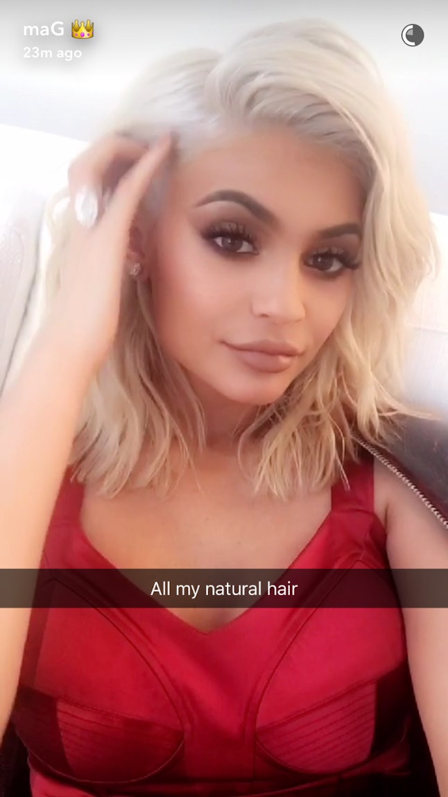 Kylie Jenner Shares Bleach Blonde Hair Photos On Snapchat And It Looks So 0405