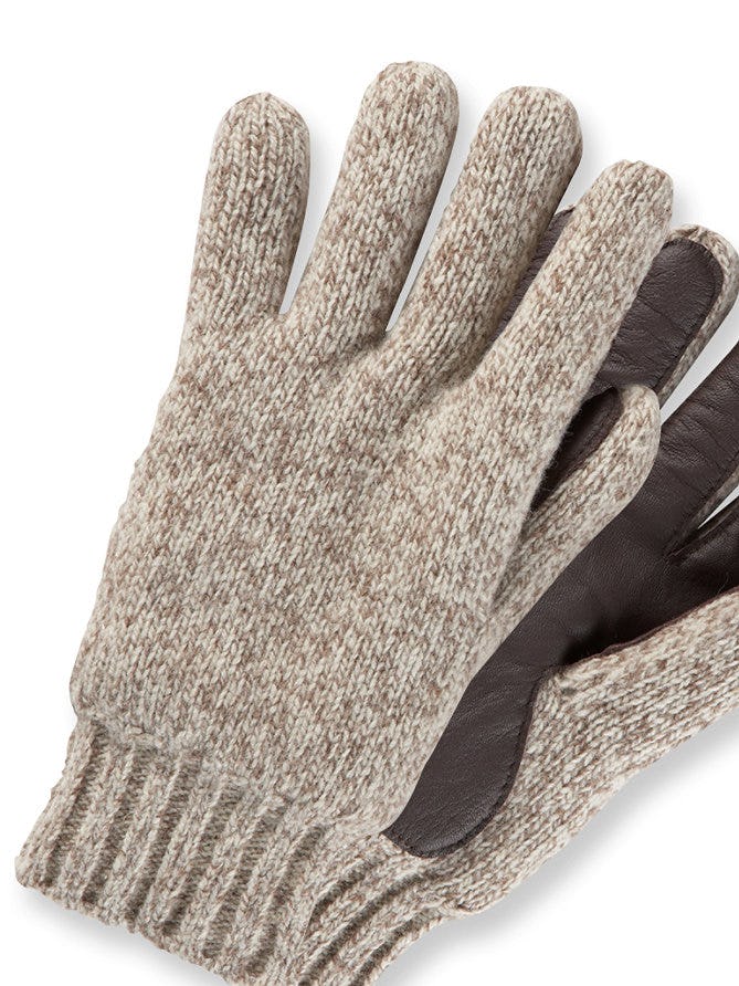 How To Wash Wool Gloves Correctly Because Your Mitts Need Love Too — PHOTOS