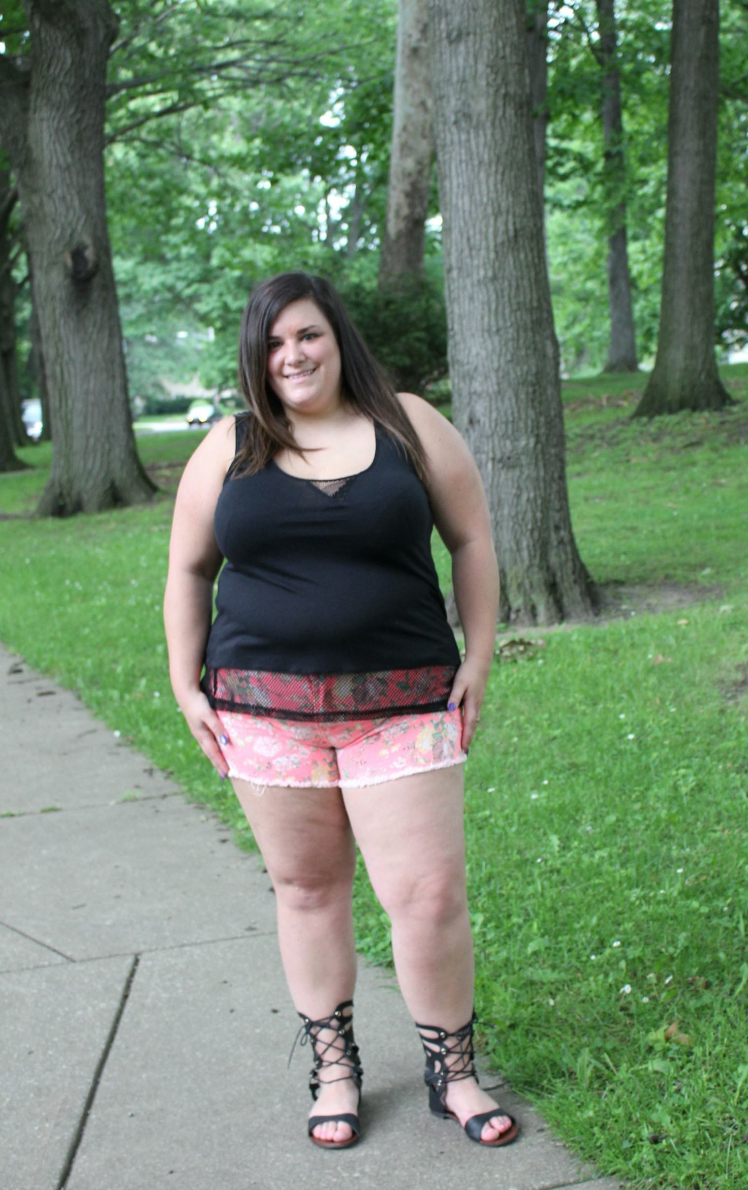 9 Ways To Wear Plus Size Shorts This Summer Because Your Legs Deserve To See The Sun Too 4435