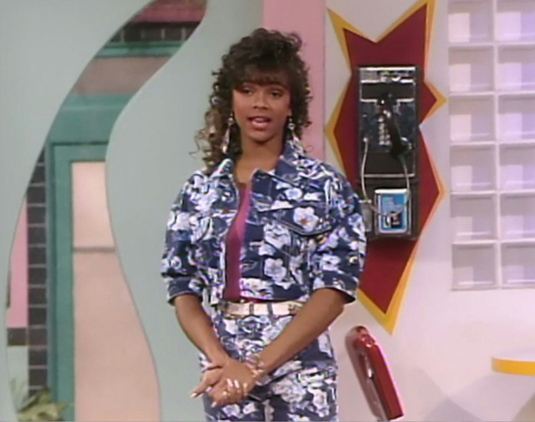 17 Lisa Turtle From 'Saved By The Bell' Style Lessons That Are Still ...