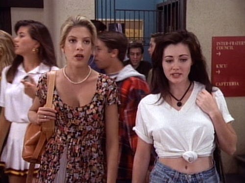 21 Style Lessons From 'Beverly Hills 90210' That Still Influence ...