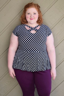 17 Spring Tops For Plus Size Women With Small Boobs — PHOTOS