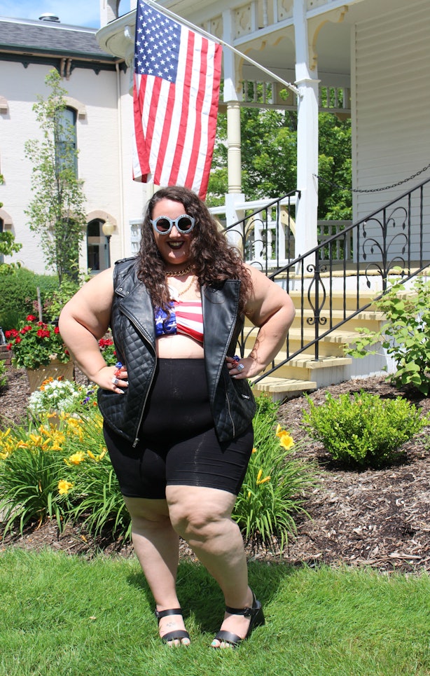 9 Ways To Wear Plus Size Shorts This Summer Because Your