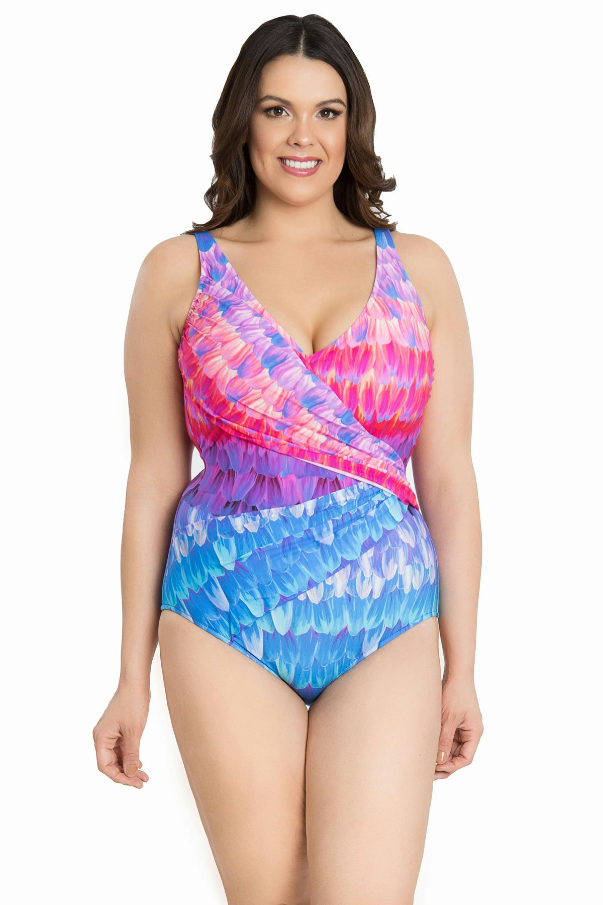 15 Swimsuit Styles For Plus Size Women With Small Boobs