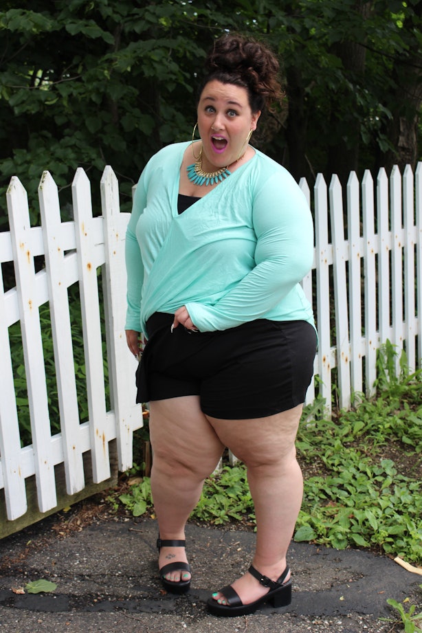 9 Ways To Wear Plus Size Shorts This Summer Because Your Legs Deserve