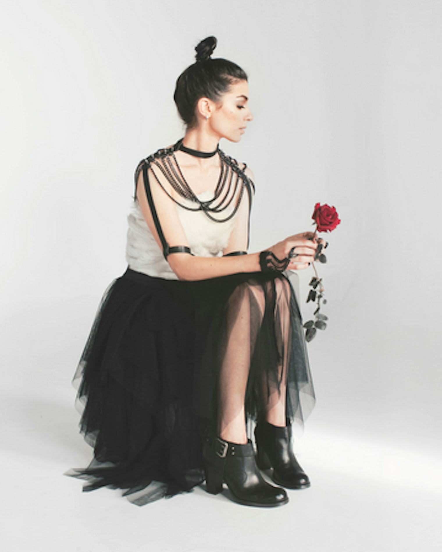 Millennial Fashion Bloggers: A Study In Style - td0iqe7