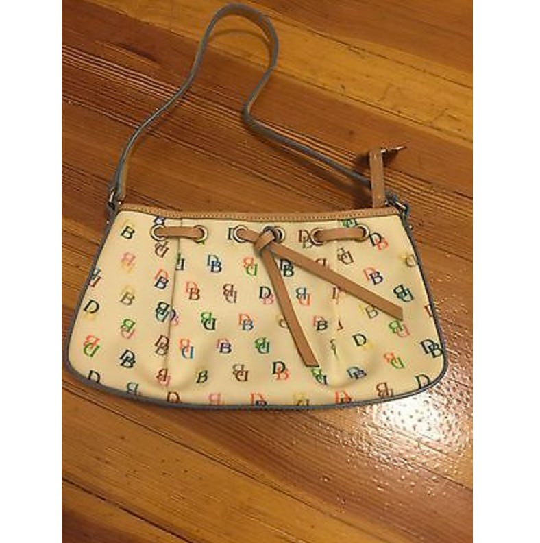 13 Tiny Purses You Would Have Killed For In The Early 2000s — PHOTOS