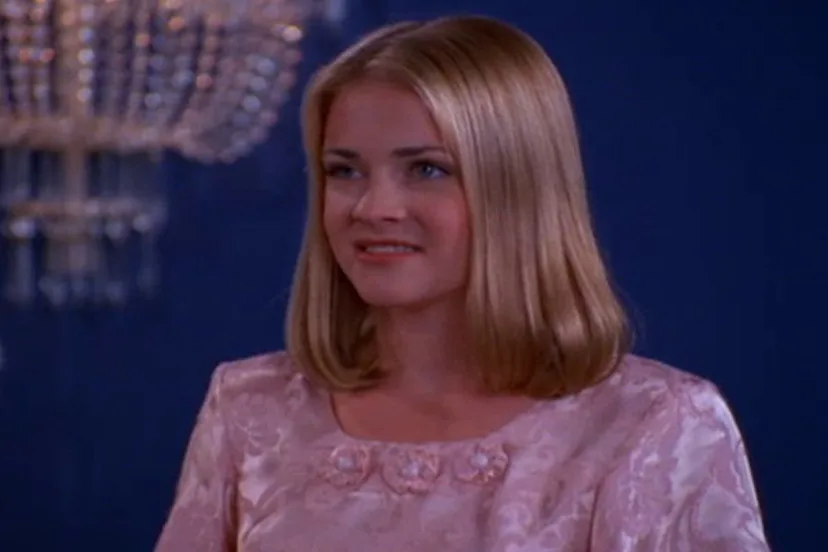 sabrina the teenage witch pink dress Fashion Highlight: Sabrina, The Teenage Witch : r/popculturechat