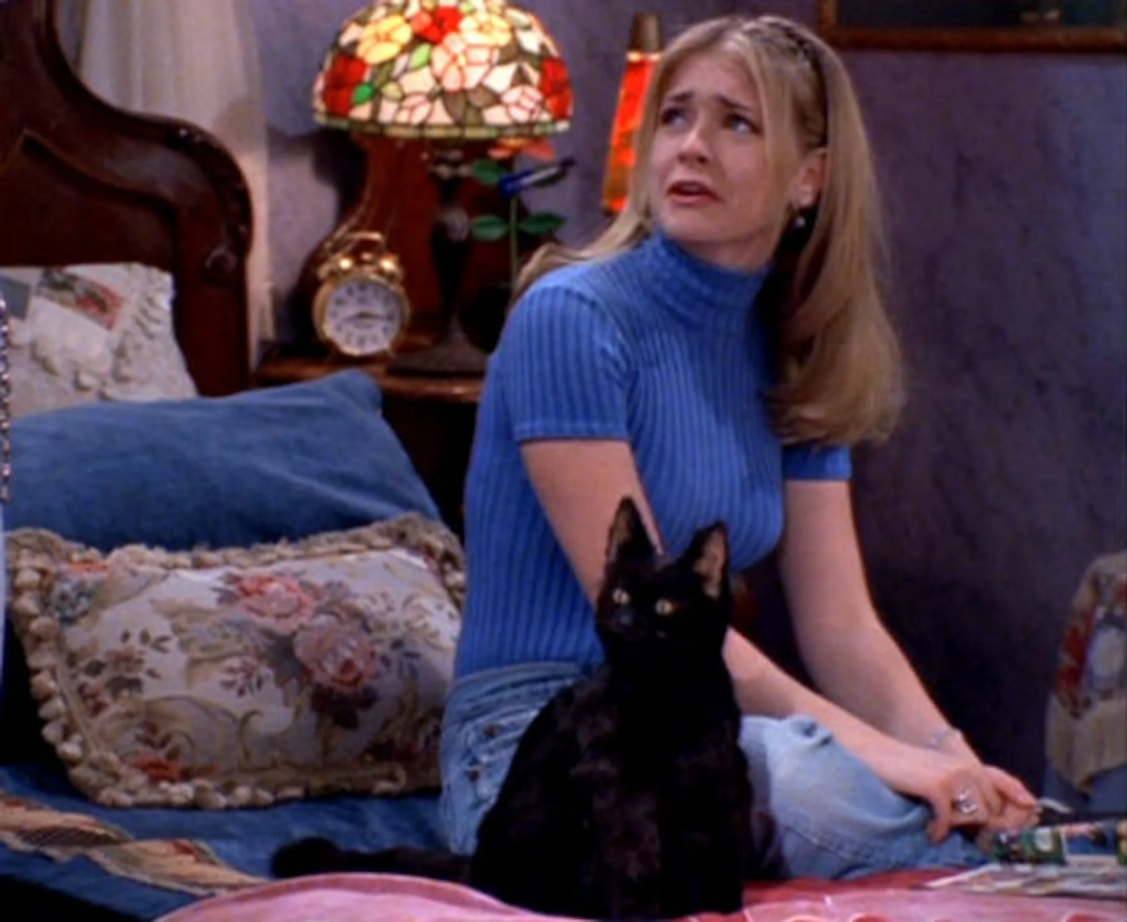 17 Sabrina The Teenage Witch Outfits That Are So Unforgettable 17-sabrina-the-teenage-witch-outfits-that-are-so-unforgettable