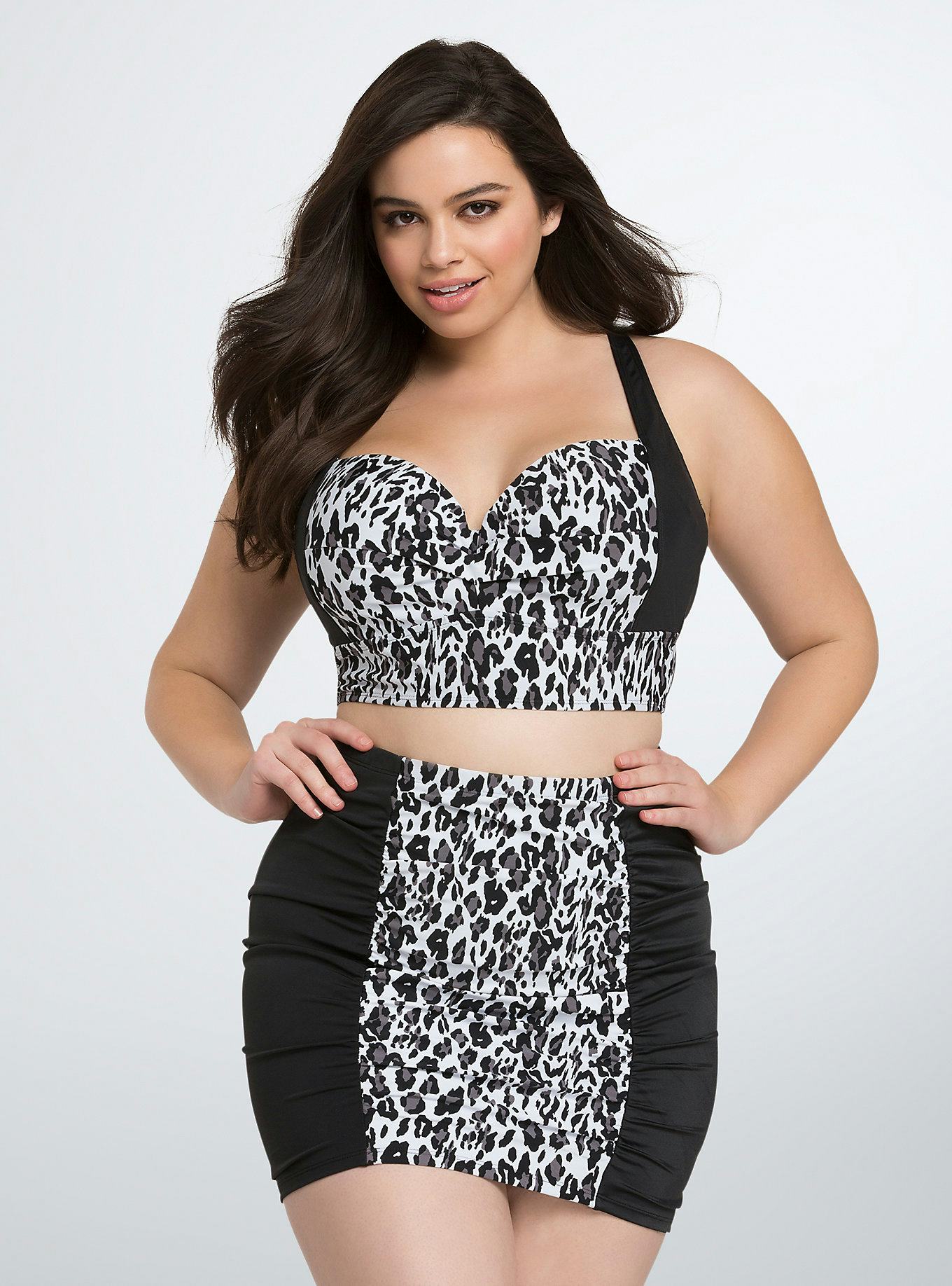 17 Bikini Tops For Big Busts That Will Actually Fit — PHOTOS