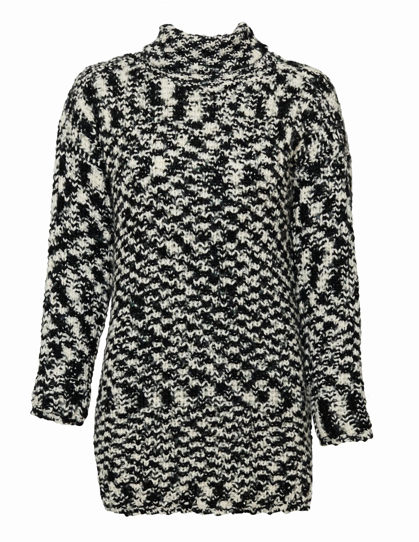 12 Cozy Warm Sweaters For People Who Are Always Cold