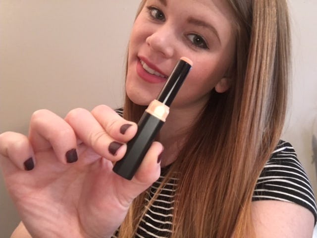 8 Lipstick Hacks You Need In Your Beauty Arsenal — PHOTOS