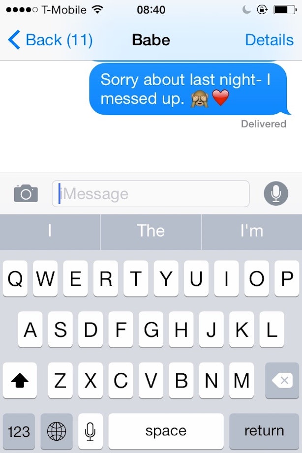 12 Texts Strong Couples Send Each Other