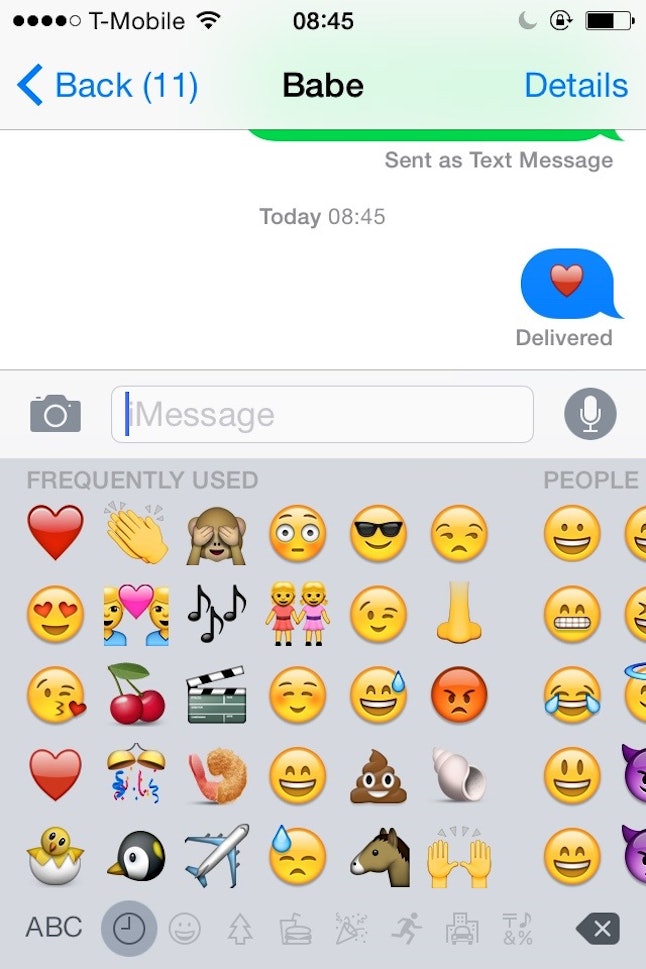 12 Texts Strong Couples Send Each Other