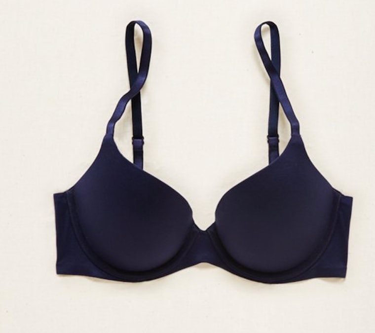 The Best Bras To Wear With Sweaters For Your Coziest Winter Yet — PHOTOS