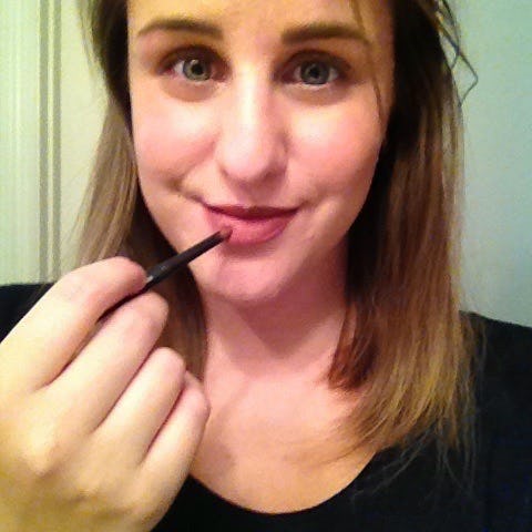 4 Easy Steps For Applying Lip Liner Like A Professional