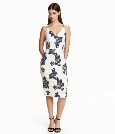 What To Wear Under Your Graduation Gown If You're Not Sure What To Choose