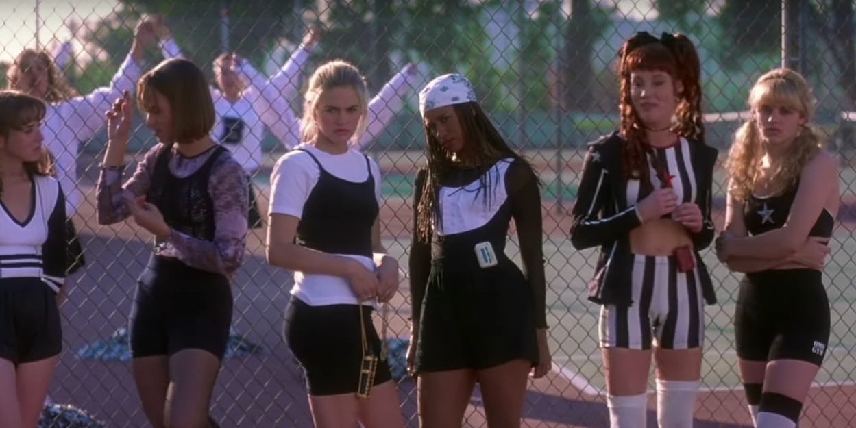 11 Things You Wanted To Wear To School In The '90s But Couldn't Because