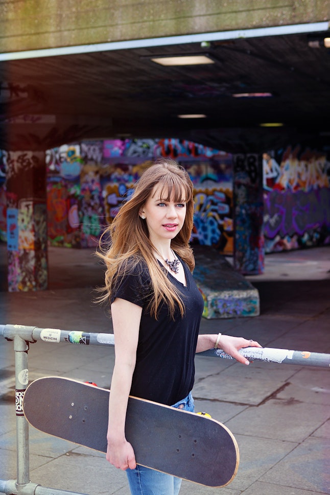 How to Take Great Dating Pics at Home 📷 better online dating photo