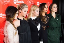 The cast of Pretty Little Liars at a red carpet premiere event