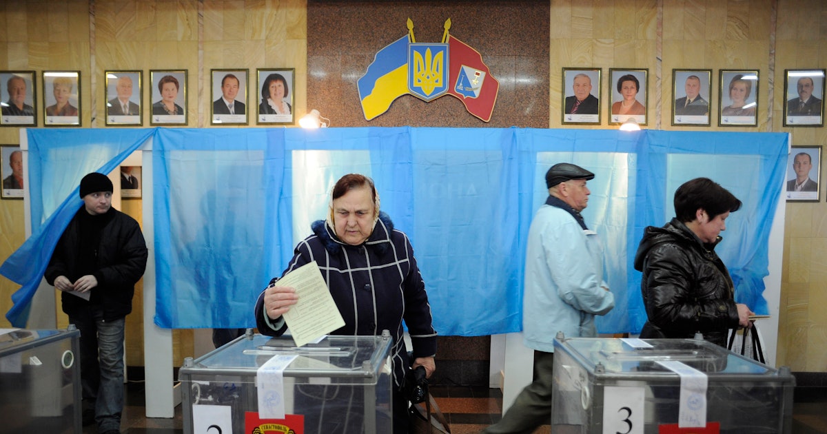 Когда проходил референдум в крыму. Референдум в Севастополе 2014. Референдум в Крыму 2014.