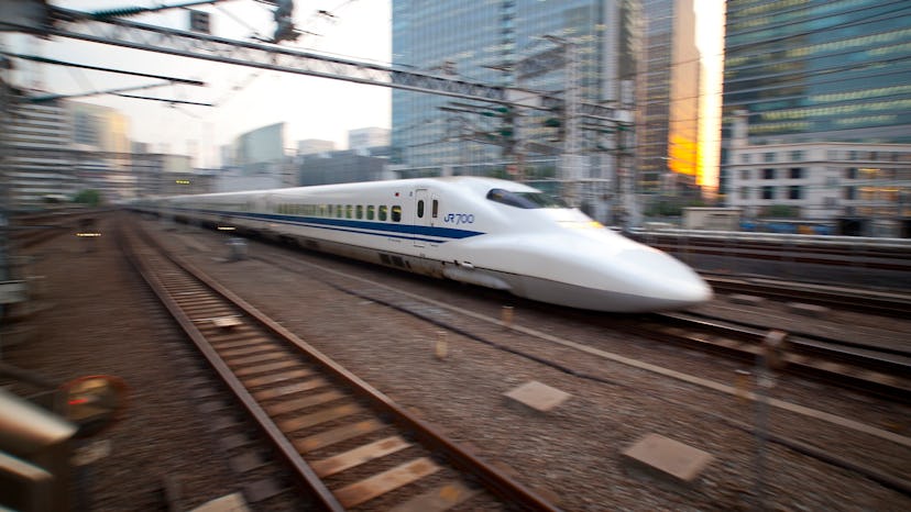 A bullet train, one of the 7 futuristic Japanese gadgets that America needs to adopt immediately
