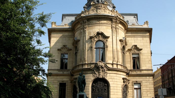 Metropolitan Ervin Szabó Library in Budapest 