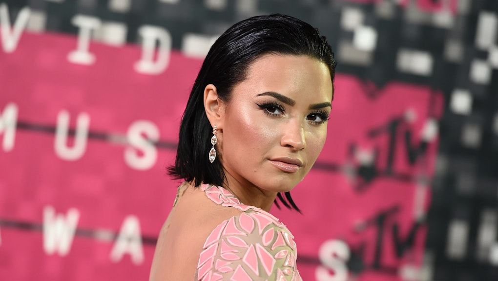 Demi Lovato Talks Bisexualtiy Experimenting And Meaning Of