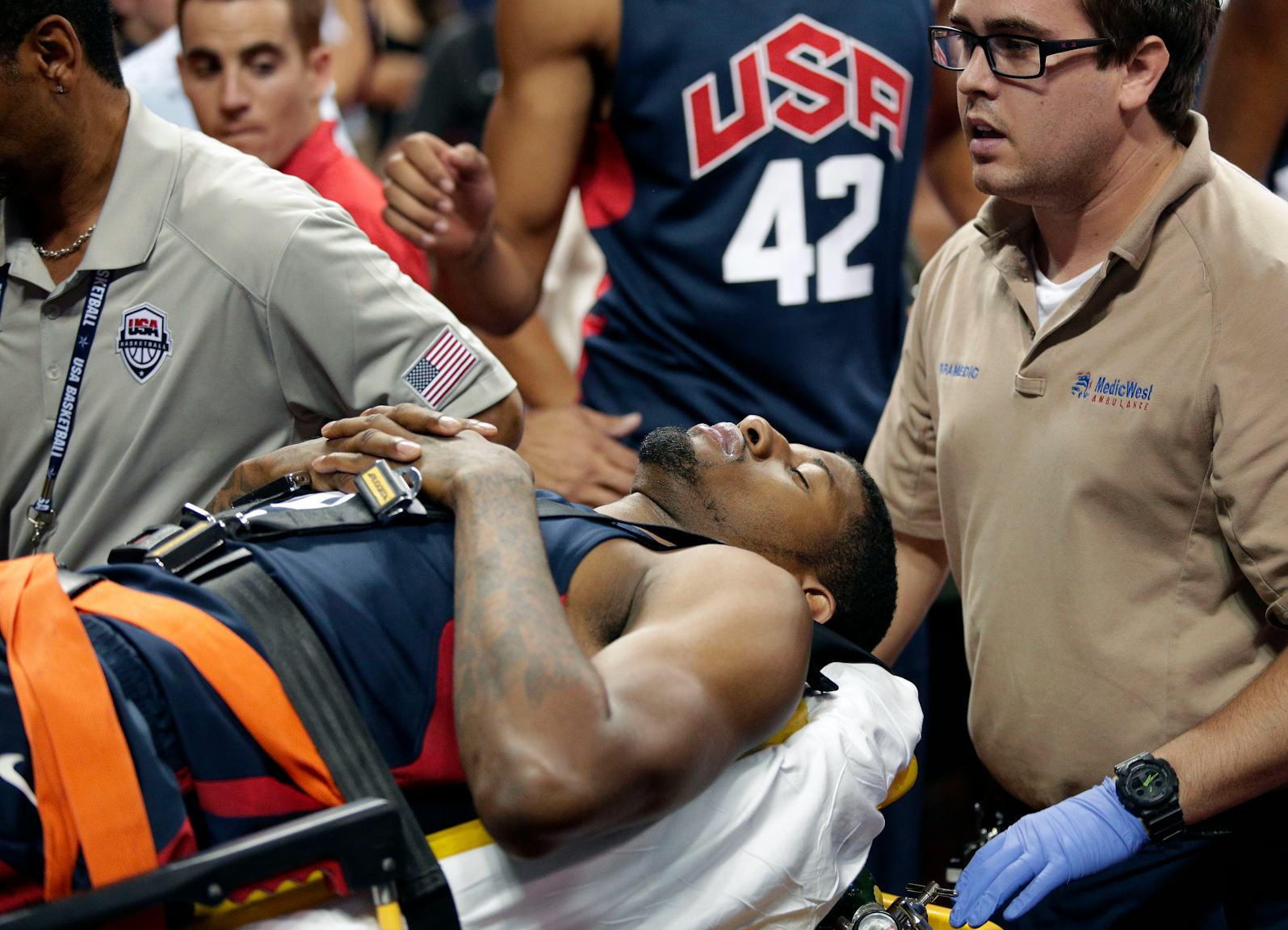 The Basketball World Shares an Uplifting Moment of Support After a
