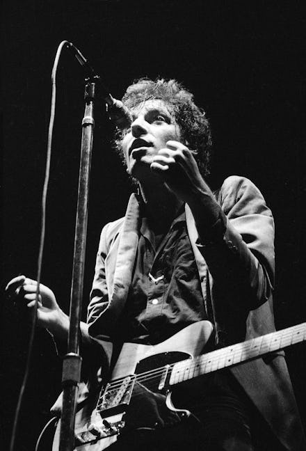 Legendary Albums That Were Recorded in Bedrooms, Kitchens, and Garages