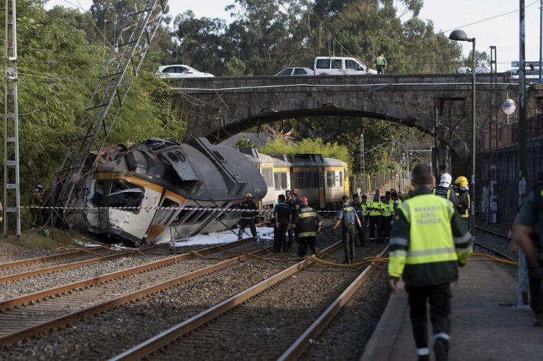 Train Derails In Galicia, Spain, Leaving At Least 4 Dead And Dozens Injured