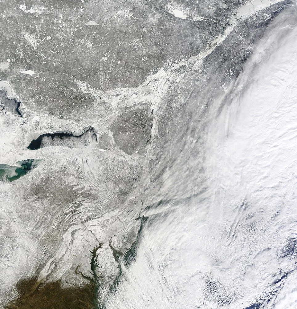 11 Photos and Videos Showing Just How Damn Cold It is