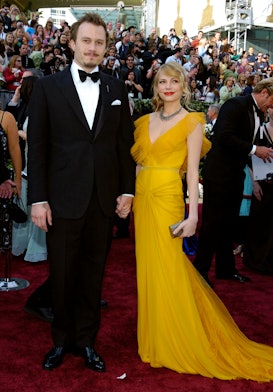 Heath Ledger and Michelle Williams holding hands at the red carpet