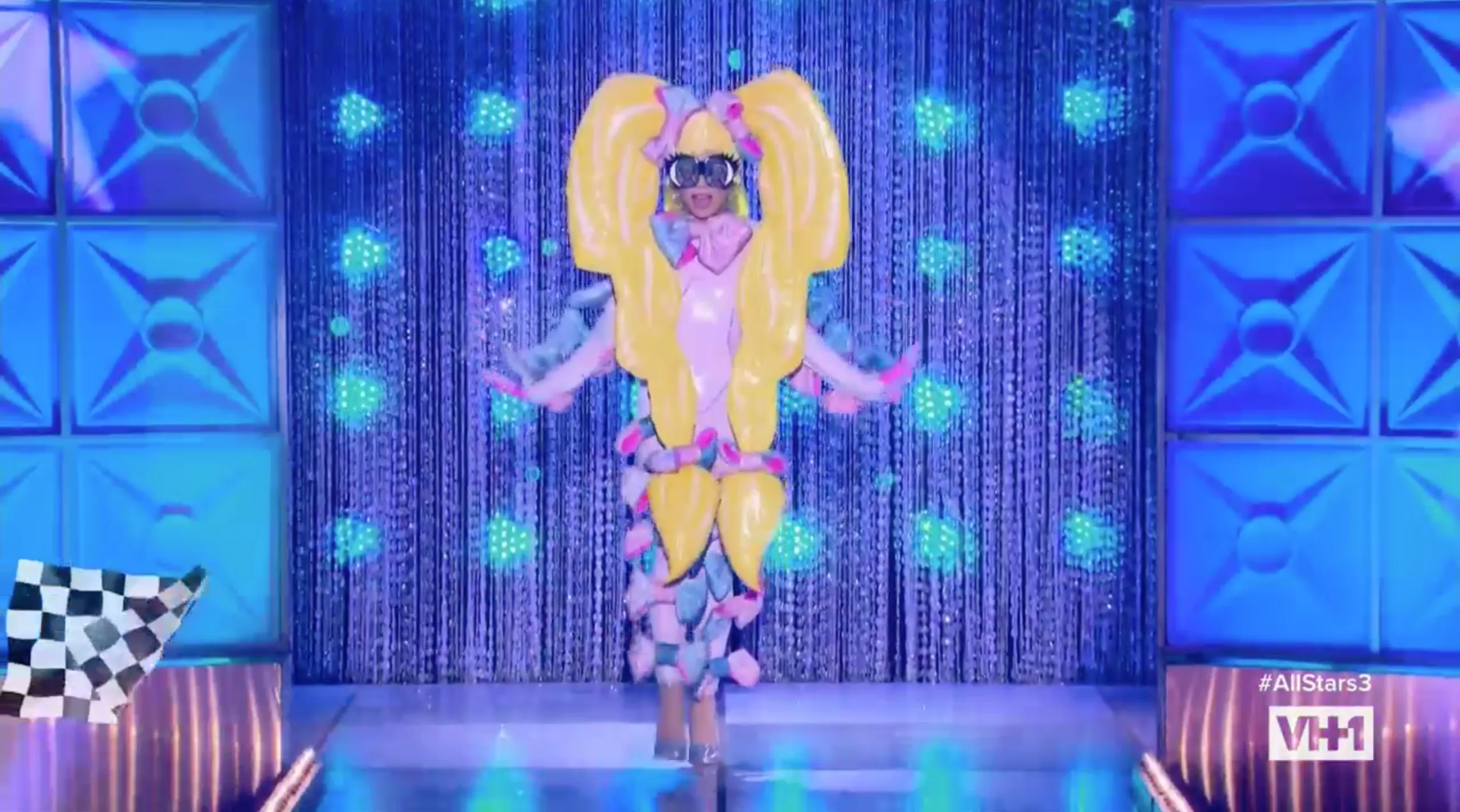 Fundamental Reading: On ‘RuPaul’s Drag Race All Stars 3’ episode 3, the