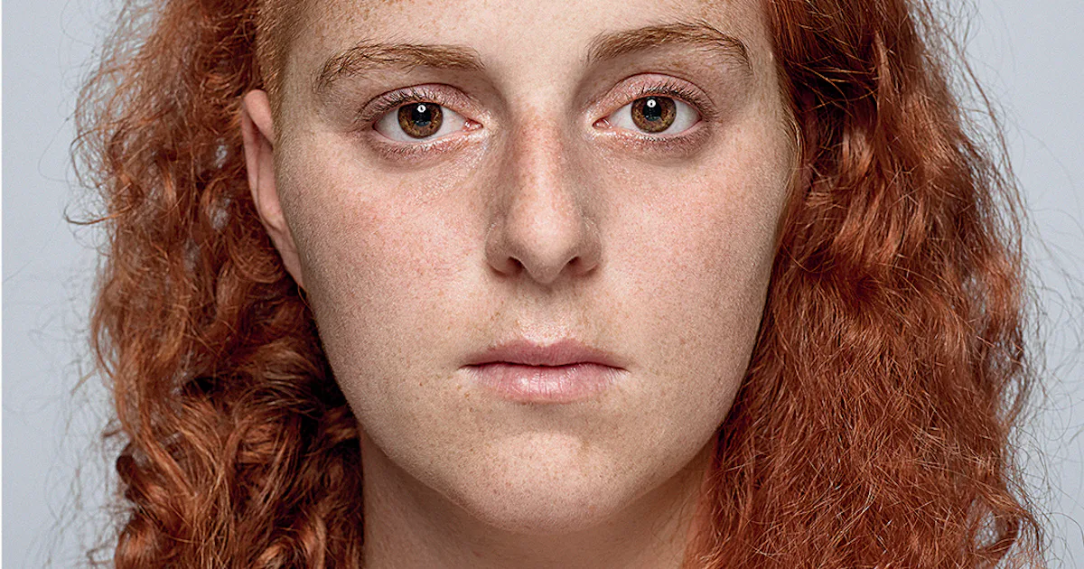 15 Powerful Photos That Challenge Society's Bias Against Redheads