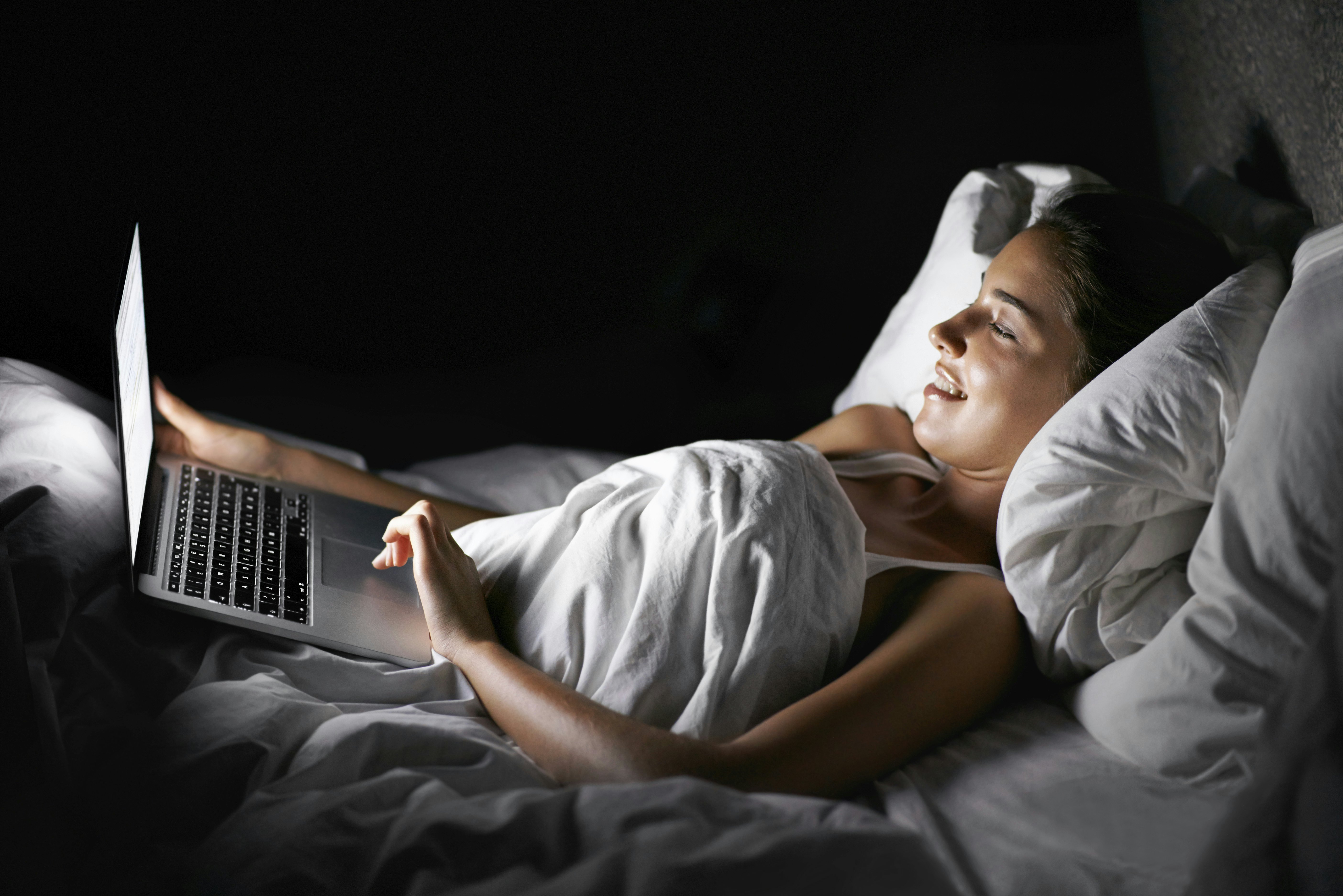 Women Using Porn - There's a Surprising Link Between Watching Porn and Being a ...