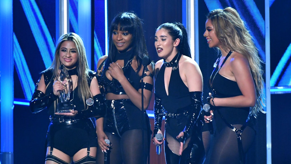 Fifth Harmony Performs Without Camila Cabello At The People S Choice Awards