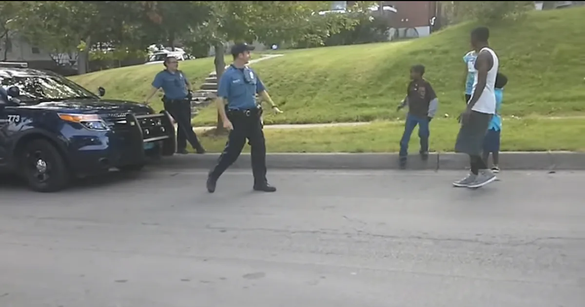 Stop And Frisk Example This Cop Just Showed Everyone How to *Really* 'Stop and Frisk'