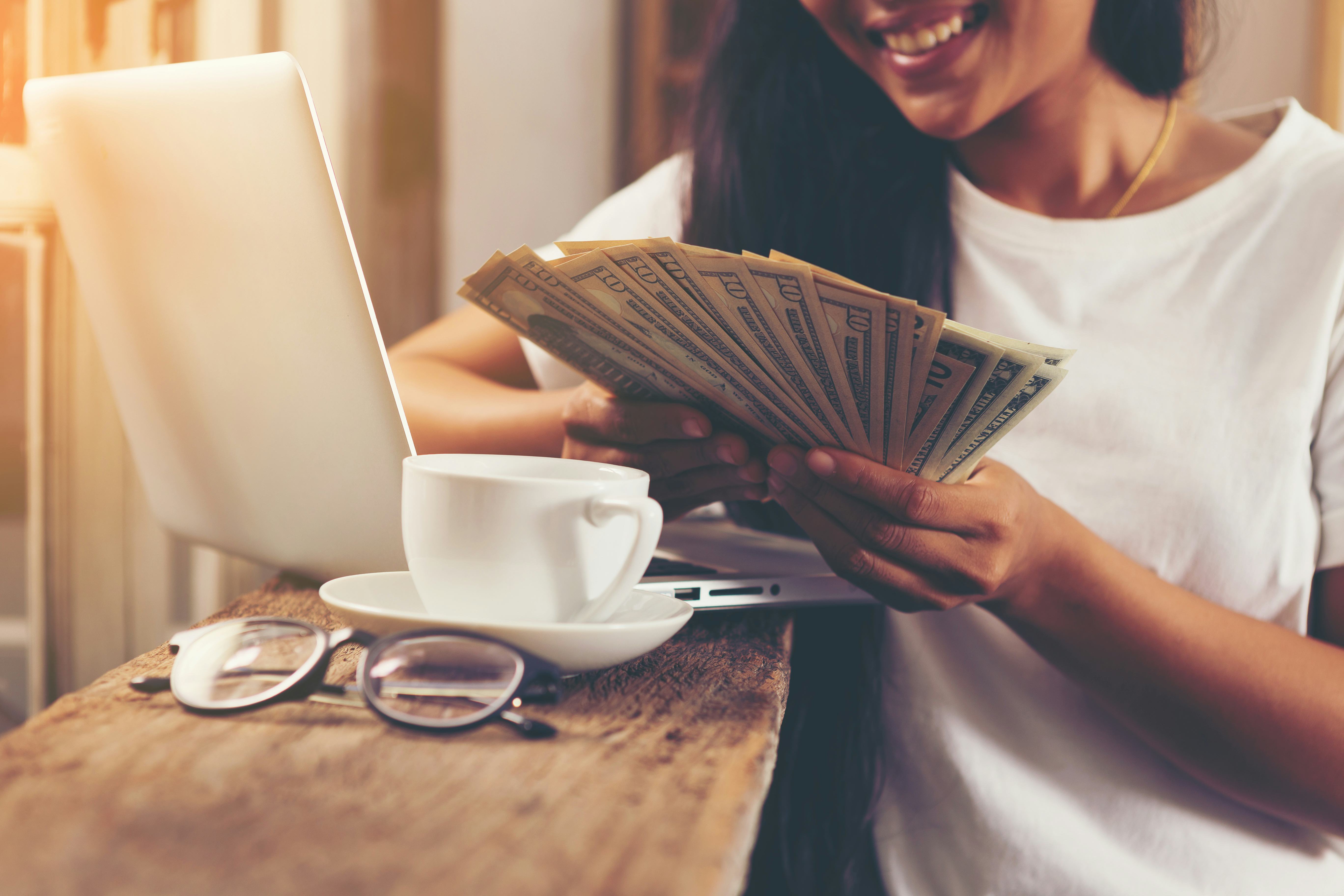 spending money makes people happier and decrease their stress