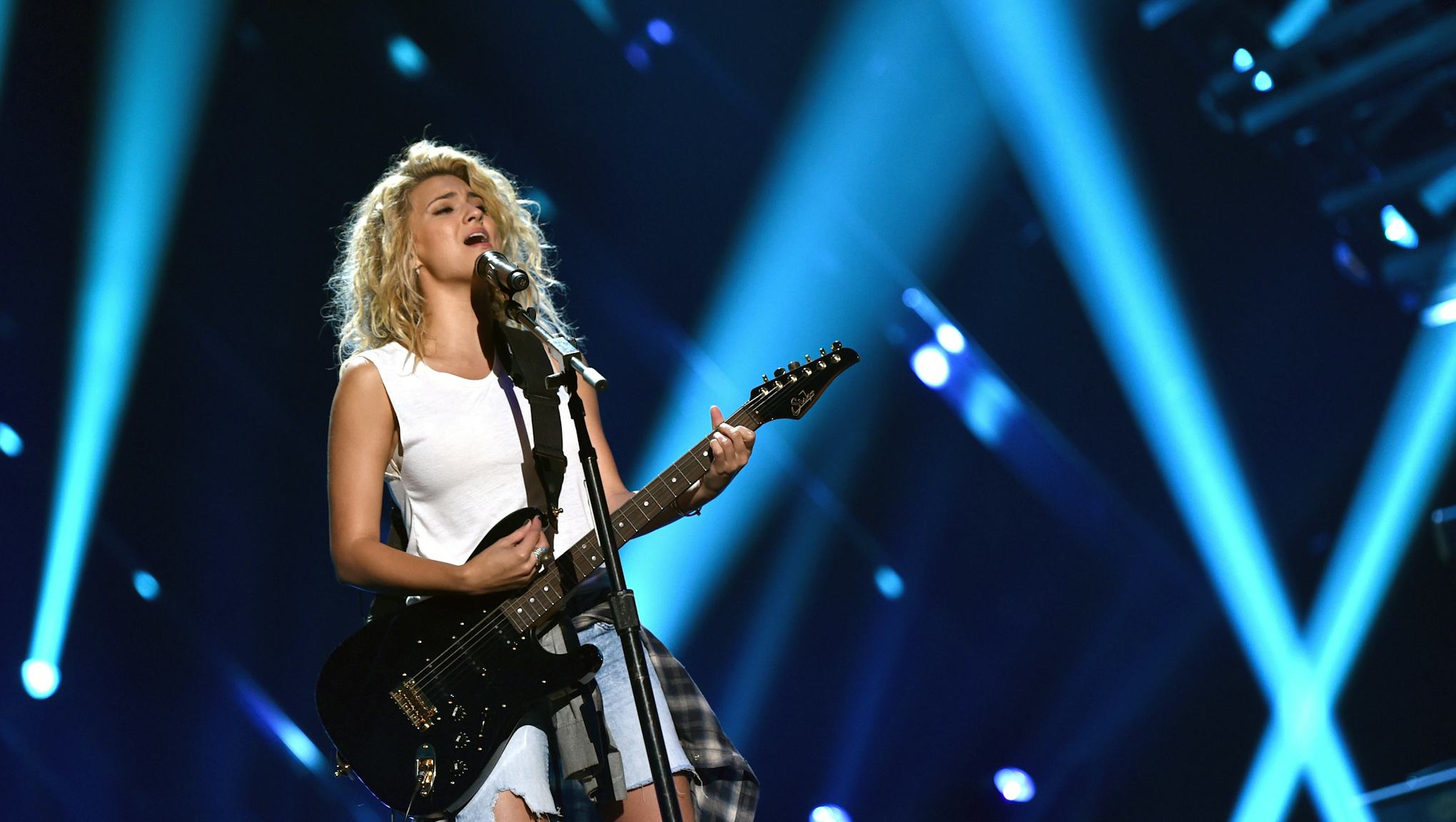 How to stream mtv live