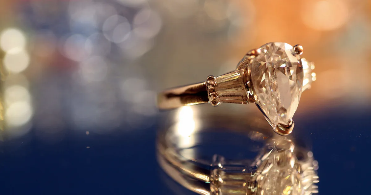 Engagement Ring Parodies: How Comedy Shows Poke Fun at Ring Culture Engagement Ring Parodies: How Comedy Shows Poke Fun at Ring Culture