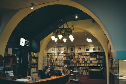 Kay Craddock Antiquarian Booksellers, Melbourne, Australia bookstore