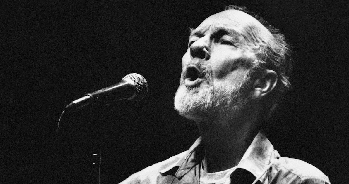 1964 Pete Seeger - Little Boxes 