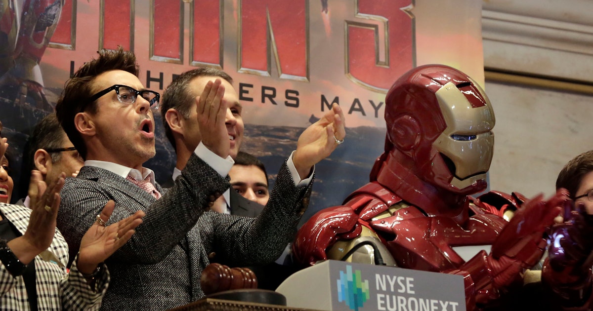 Watch Obama Hilariously Announce The Government Is Building An Iron Man Suit