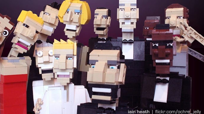 LEGO recreation of a selfie from the Oscars