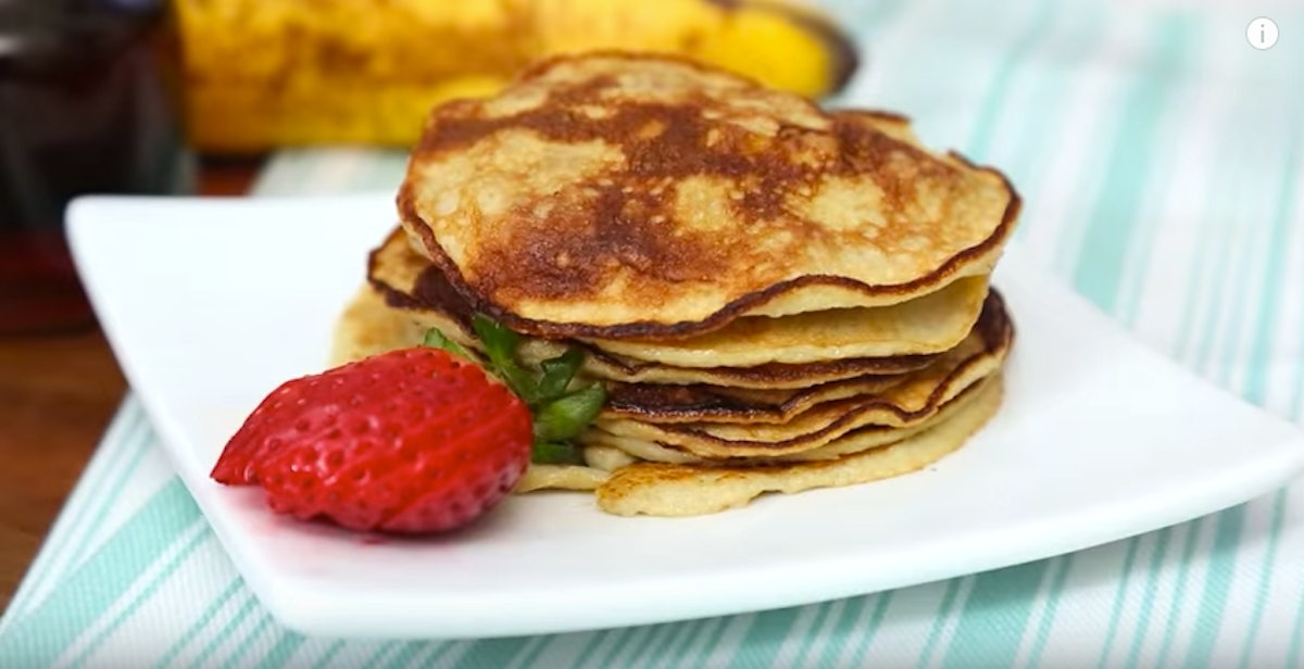 2 Ingredients Are All You Need to Make Pancakes This Weekend