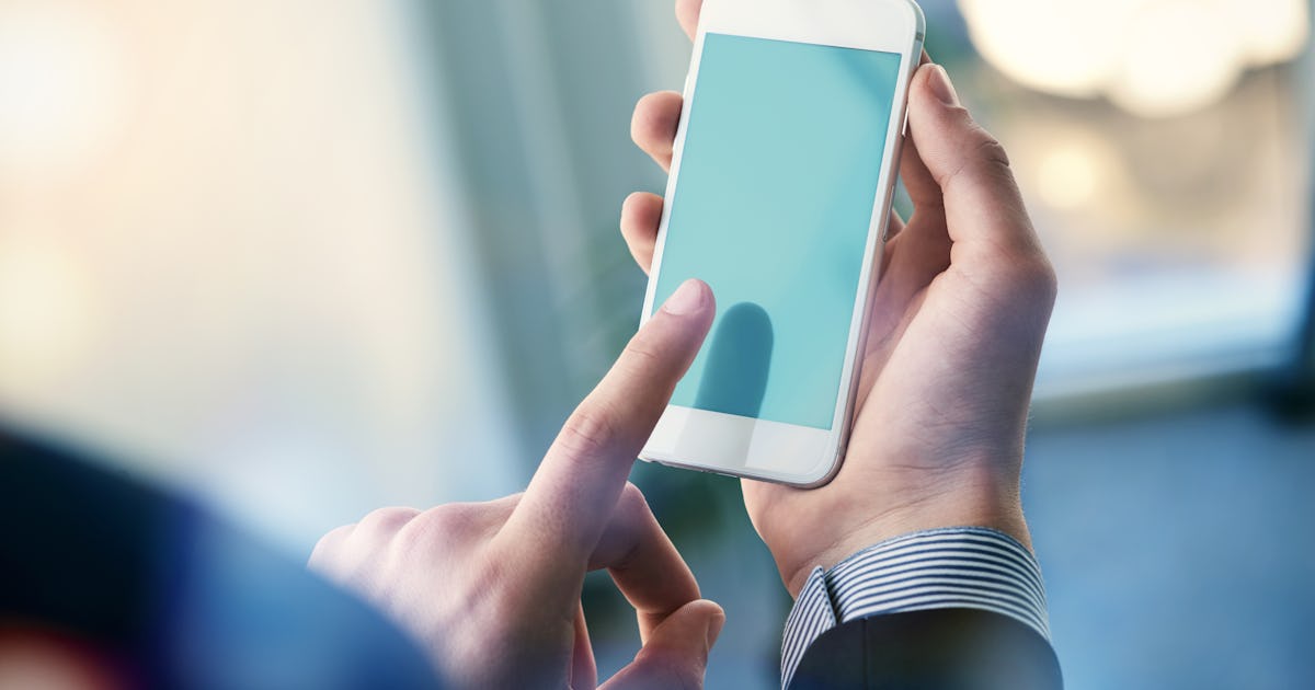 iphone battery should last between charges