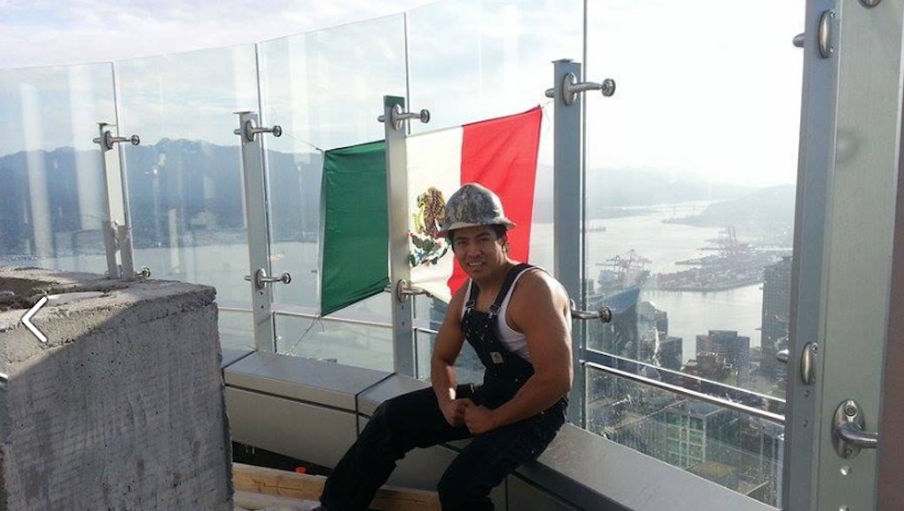 Man Protests Donald Trump By Hanging Mexican Flag On Trump Tower In Vancouver